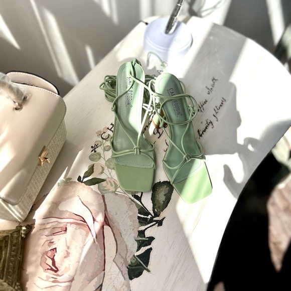 BNWT Strappy Sandals - Picture 7 of 10